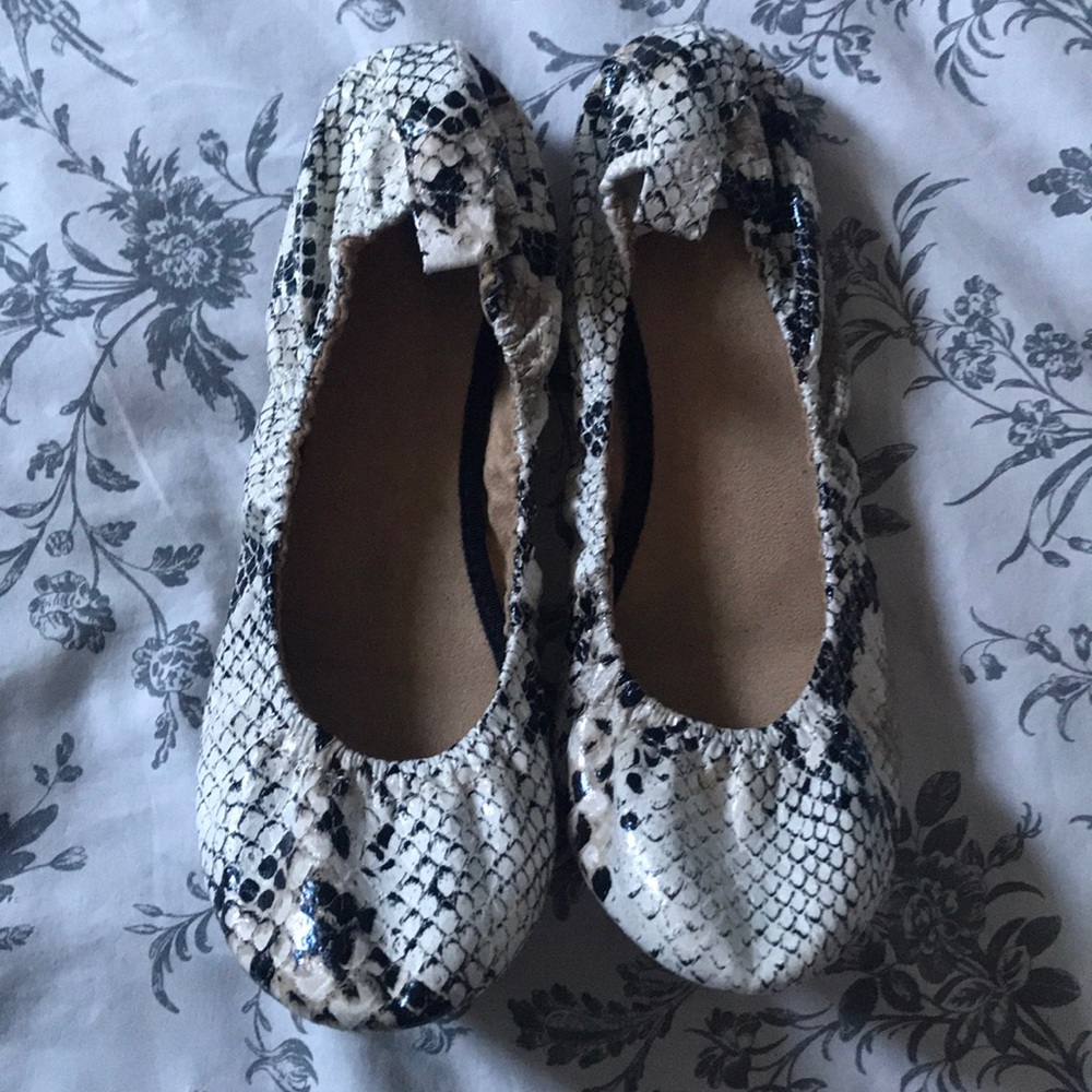 Snake skin print ballet flats